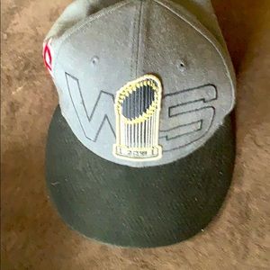 2018 WORLD SERIES BOSTON ADJUSTABLE